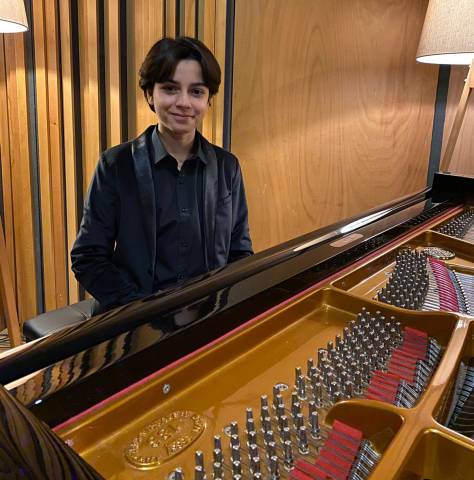 13 yaşında Avrupa'da müzik eğitimi alacak
