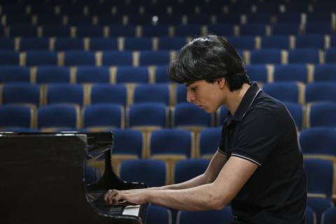 Can Saraç - Ödüllü piyanist 16 yaşındaki Can Saraç, Brezilya'da solo konser vermeye hazırlanıyor 